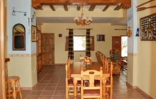 6 Bedroom Cozy Home In Cofrentes - Ebv244 - Cofrentes - 5
