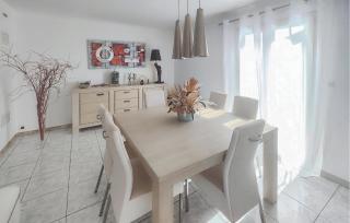 Nice Home In Cessenon Sur Orb - Flh677 - 5