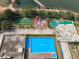 Spacious 3 BHK inHigher flr with Sunset, Lake View - Bangalore - 4
