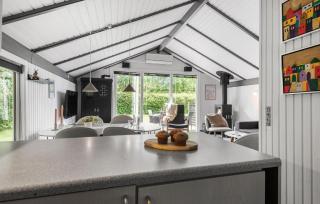 Two Bedroom Beautiful Home In Hemmet - Hemmet - 4