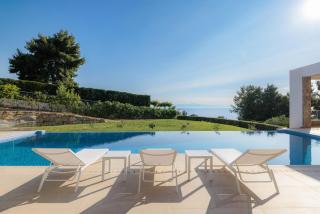 F & B Summer Collection - Family Villa - Siviri - 5