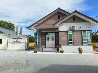 Aura Beach Homestay - Kampong Ru Sepuloh - 4