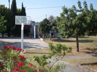 Kosaris Cottage - 2