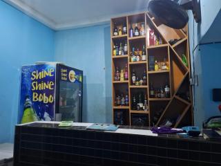 Eduson Hotel and Suites - Mama - 4
