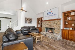 Cloud Nine by Carolina Mornings - Leicester - 2