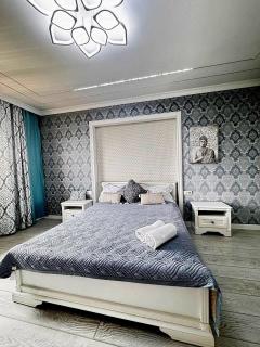 Евразия 2 rooms in the very center, permanent guarded territory - Almaty - 0