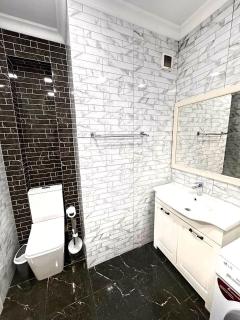 Евразия 2 rooms in the very center, permanent guarded territory - Almaty - 1