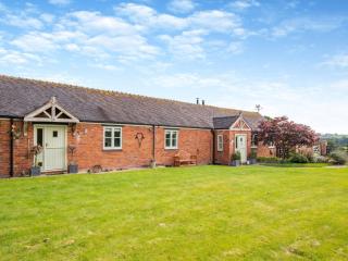 4 Bed in Bishops Offley 93215 - Eccleshall - 0