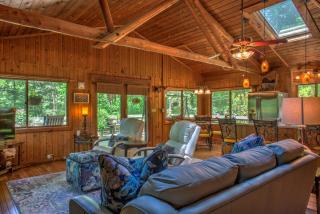 Hoot on the Hill By Carolina Mornings - Weaverville - 4