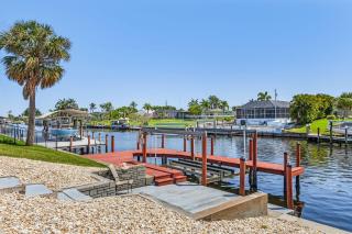 Heated Pool, Private Dock & Beach Essentials - Villa Seashell - Roelens - Cape Coral - 2