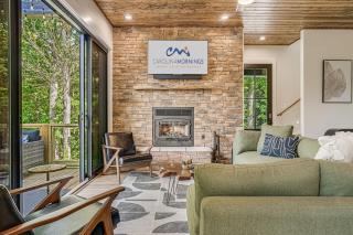 Serenity Peak Lodge by Carolina Mornings - 4