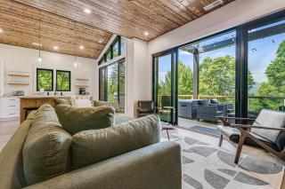 Serenity Peak Lodge by Carolina Mornings - Waynesville - 3