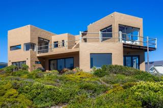 Villa Sur La Mer - 0