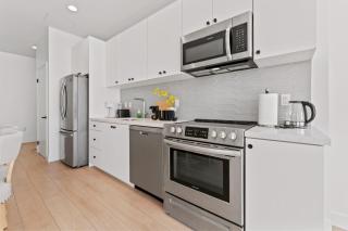 Stylish Westwood Apartment - Steps from UCLA - Los Angeles - 3