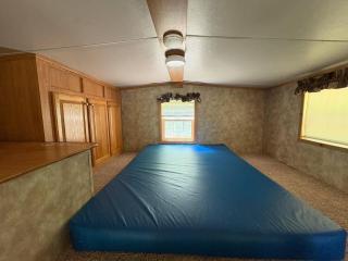 Classic Camper on Black Lake - 1