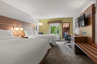 Holiday Inn Express and Suites Surrey by IHG - Surrey - 3