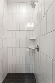 Hamilton Place Dunecrest Building 303 B - 2