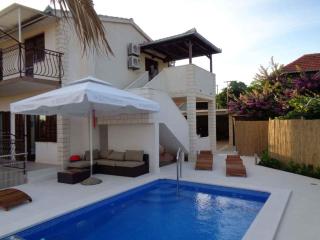 Holiday home in Vrsine 53804 - Vrsine - 0