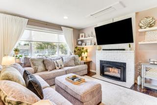 7 Mi to Vancouver Waterfront Sleek Home with Yard! - Vancouver - 0