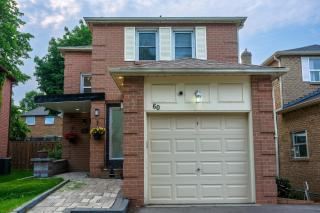 House in Ajax - 1