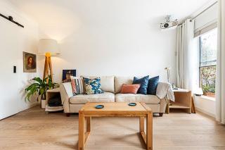 Modern Borough Retreat with Private Terrace - 0
