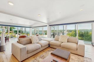 Holly Lane Luxe - Gig Harbor - 5
