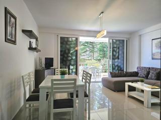 Azzura Beachfront Apartment in Saranda - 3