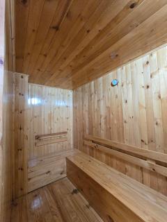 APARTAMENTOS Y CASAS de 2 y 3 HABITACIONES en Condominio Campestre con 4 Piscinas, zacuzzi y Sauna a 5m del Aeropuerto y el Parque del Café by Molca Travel - 4