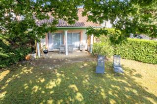 Proche lac : Maison avec beau jardin - 0