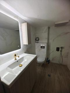 Private Room In a Shared Flat - 4