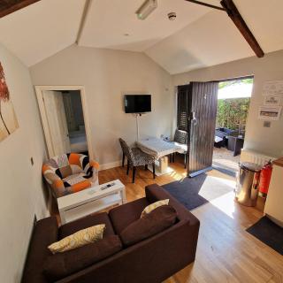 Ground-floor 2-br 2-shower Room, Patio & Parking - Norwich - 7