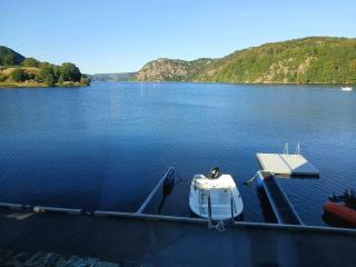 Lind 046 - 6 voksne 2 barn - 7