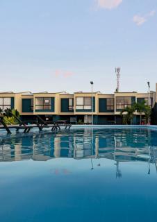 Casa Privada Vacacional a 2m del Aeropuerto Eden, 20m Parque Del Cafe y Armenia tiene Pisicna, Jacuzzy 3HA By Molca Xperiences - Armenia - 9