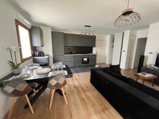 Cosygreen77- Spacious apt with garden & parking, 7mns by car from Disneyland - 8