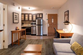 Staybridge Suites Houston West - Energy Corridor by IHG - Houston - 9