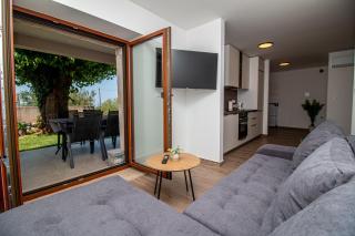 Apartman Ena - Baderna - 8