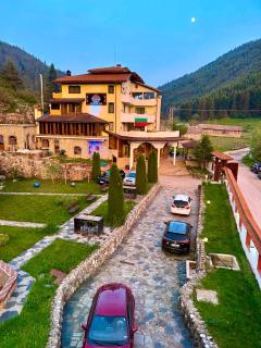 Trigrad hills - 8