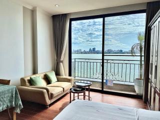 Studio Lake view-Sunset glow-Bancoly - Hanoi - 9