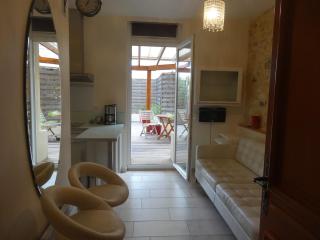 Apartment with large terrace, ground floor - 8