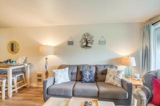 Ocean Shores Condo with Balcony Less Than 1 Mi to Beach! - 7