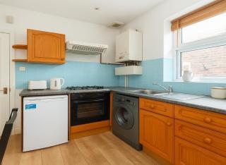 4 Bed Apartment in Wood Green - Londra - 1
