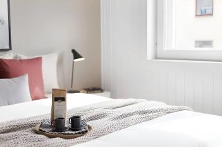 Roomsly - Balcony near Charming Cobblestone Streets - Bergen - 3