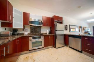 Condo Surf 301 - Luxury Oceanview Beachfront with Gym - At El Faro Condos - Playa del Carmen - 3