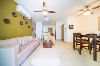 2 bedroom- Tropical Oasis in the Heart of Playa del Carmen - At Gaviotas - 1