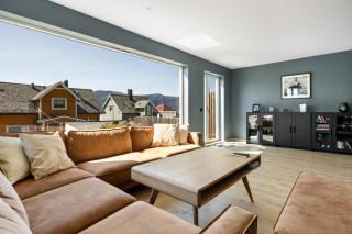 House with outdoor area - 3