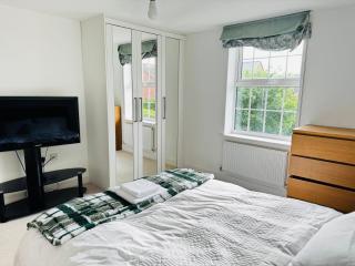 Homely Stays Taunton - - 3