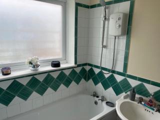 Enfield City Apartment Retreat - Sleeps 5 - Enfield - 3