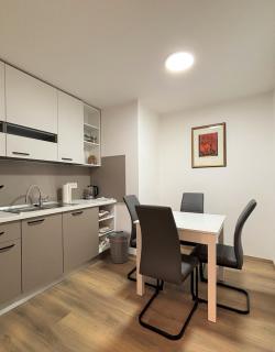 Freddie's Nest - 1