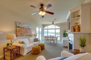 Community Pools and Beach Smith Mountain Lake Condo - Huddleston - 8