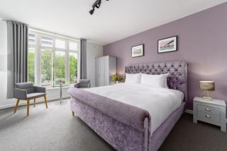 Starboard Stays - Southampton - 4